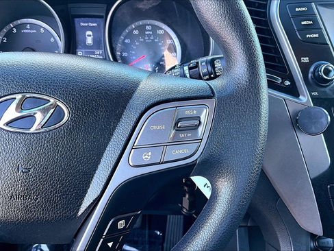 Used 2016 Hyundai Santa Fe AWD w/ Option Group 02 image 19