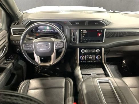 Used 2024 GMC Yukon XL Denali AWD/4WD image 2