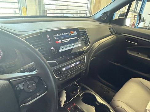 Used 2021 Honda Passport EX-L image 3