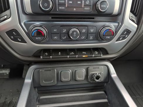 Used 2017 GMC Sierra 1500 SLT w/ SLT Premium Package AWD/4WD image 24