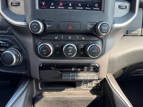 Used 2020 RAM 1500 Big Horn AWD/4WD image 14