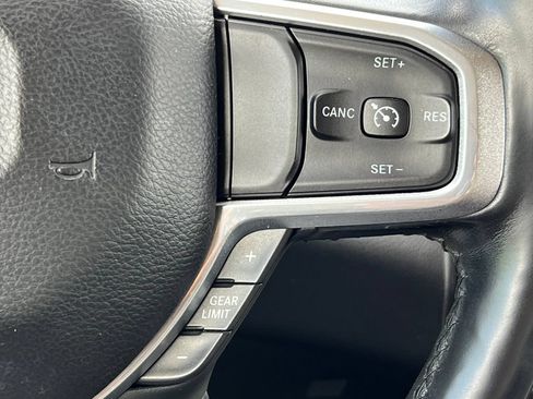 Used 2019 RAM 1500 Laramie AWD/4WD image 25