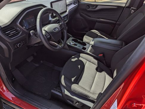 Used 2024 Ford Escape Active w/ Tech Pack #1 FWD image 8