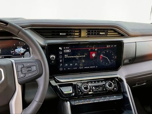 Used 2023 GMC Sierra 1500 Denali image 9