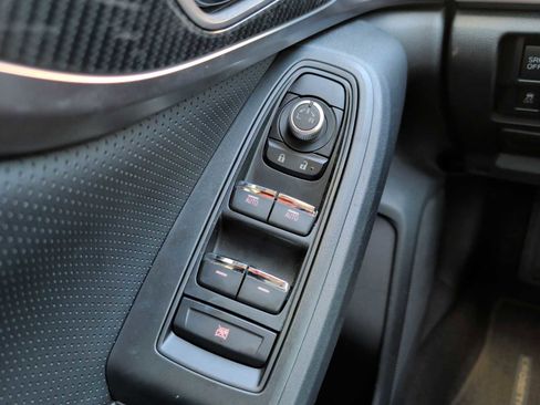 Used 2019 Subaru Crosstrek 2.0i Limited image 16