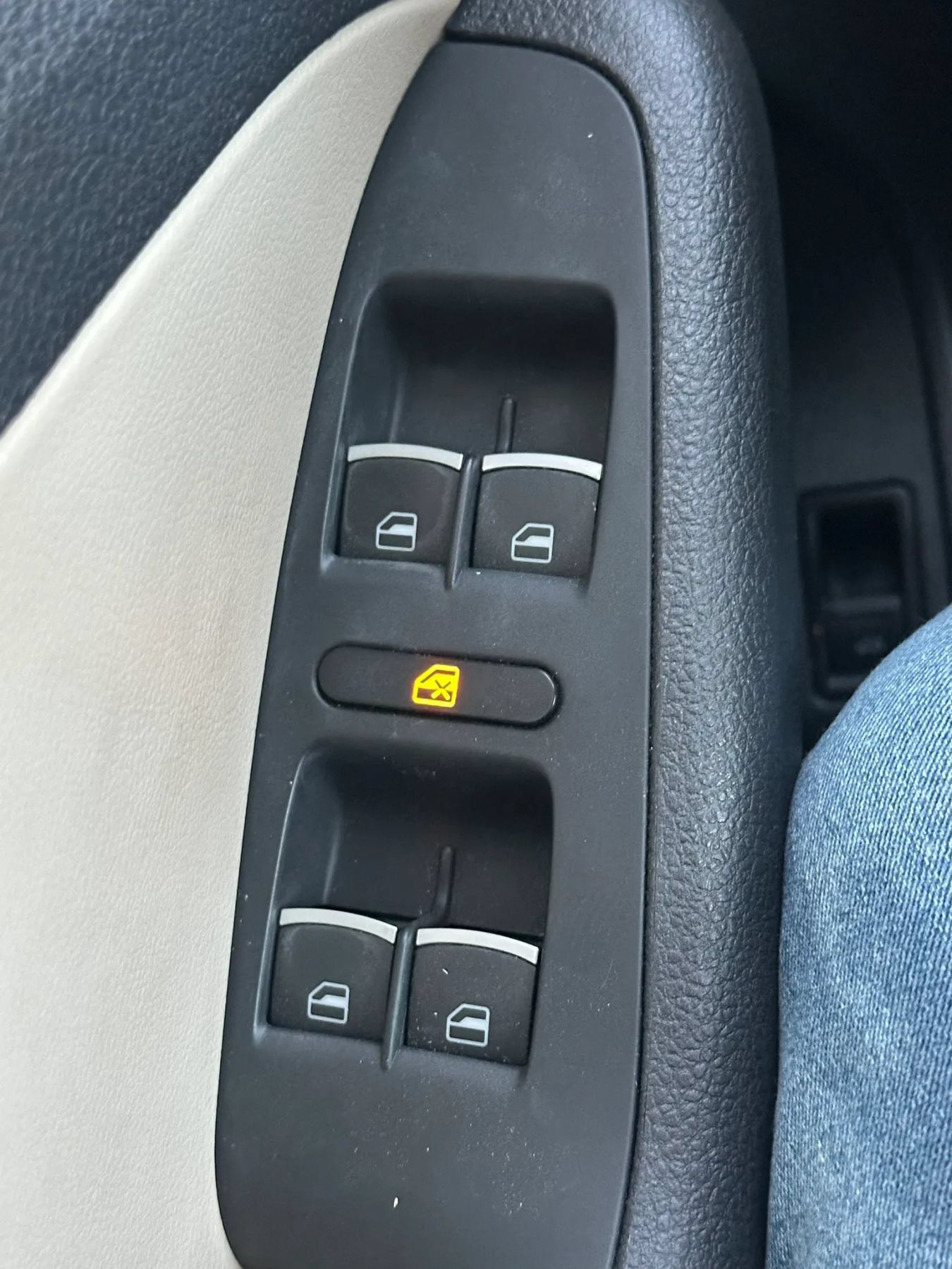 Used 2014 Volkswagen Jetta SE FWD image 11