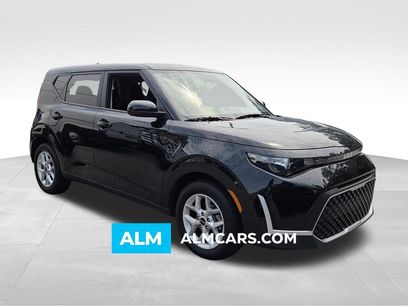 Used 2025 Kia Soul LX w/ LX Technology Package