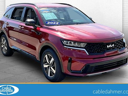 Used 2022 Kia Sorento S FWD image 1