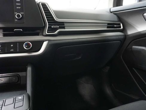 Used 2024 Kia Sportage LX image 19