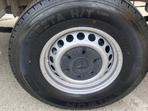 Used 2023 Mercedes-Benz Sprinter 2500 image 29