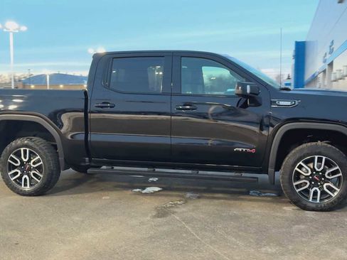 Certified 2023 GMC Sierra 1500 AT4 w/ Technology Package image 9