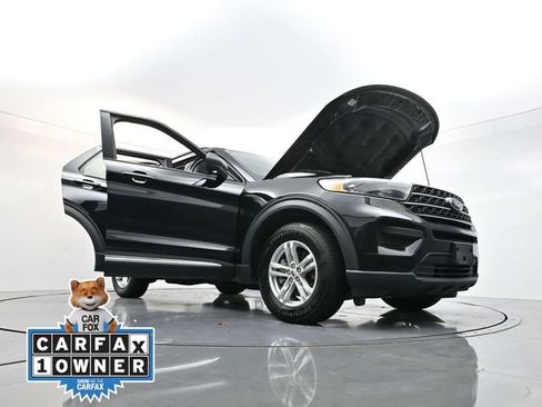 Used 2022 Ford Explorer XLT image 35