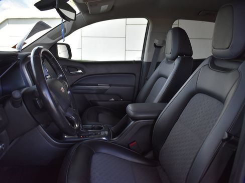 Used 2017 Chevrolet Colorado Z71 AWD/4WD image 14