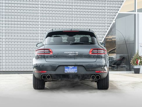 Used 2018 Porsche Macan S image 30