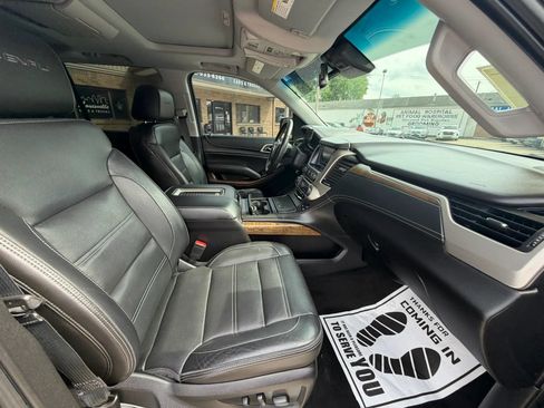 Used 2018 GMC Yukon Denali w/ Denali Ultimate Package RWD image 11