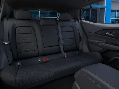 New 2026 Chevrolet Equinox EV LT image 17