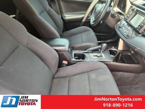 Used 2018 Toyota RAV4 XLE w/ Plus Extra Value Package FWD image 15