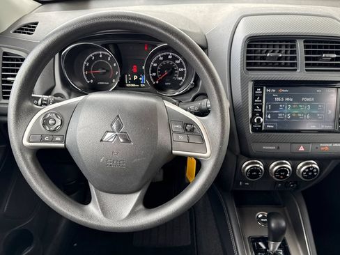 Used 2025 Mitsubishi Outlander Sport ES AWD/4WD image 14