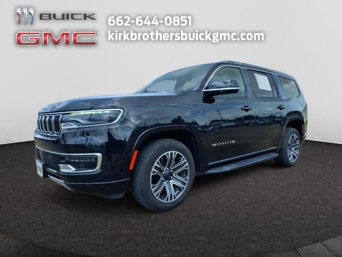 Used 2024 Jeep Wagoneer Series II w/ Flexible Seating Group RWD image 1