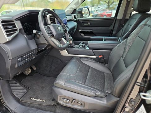 Used 2024 Toyota Tundra Limited AWD/4WD image 19