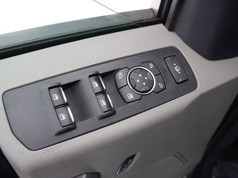 Used 2022 Ford F350 XLT image 19