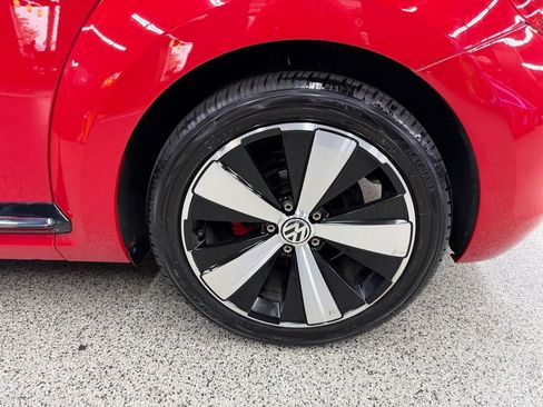Used 2013 Volkswagen Beetle 2.0T FWD image 27