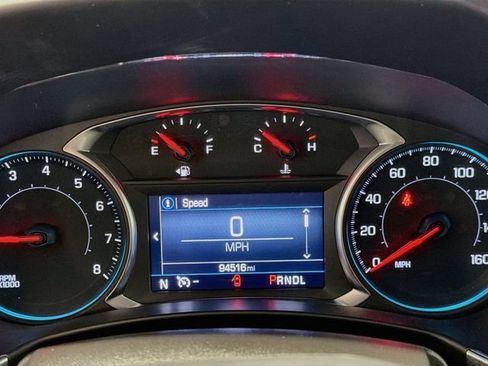 Used 2024 Chevrolet Equinox LT FWD image 10
