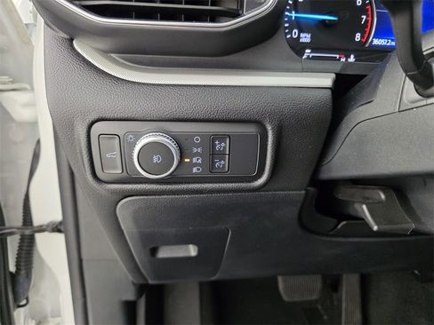 Used 2021 Ford Explorer XLT w/ Equipment Group 202A image 25