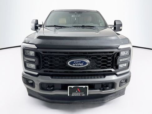 Used 2023 Ford F250 Lariat w/ Sport Appearance Package AWD/4WD image 2