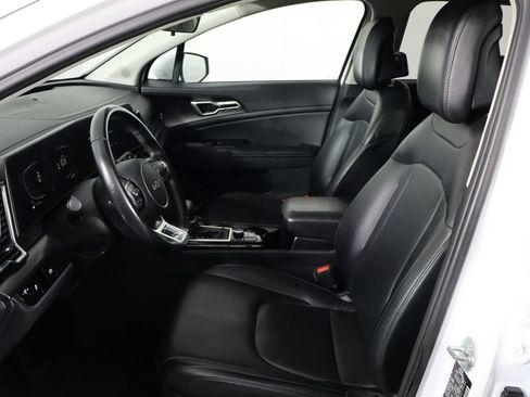 Used 2025 Kia Sportage EX FWD image 14
