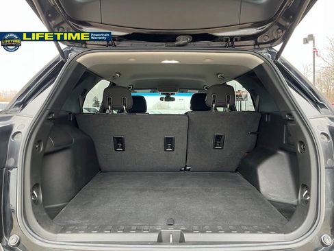 Used 2019 Chevrolet Equinox LT w/ LPO, Blackout Package image 9