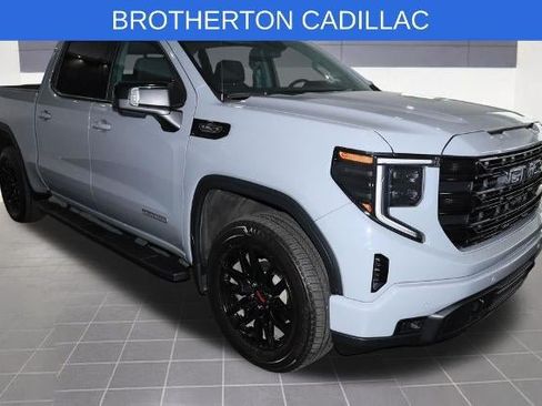 Used 2024 GMC Sierra 1500 Elevation w/ Elevation Premium Package AWD/4WD image 11