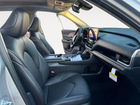 New 2026 Toyota Grand Highlander AWD Hybrid image 15