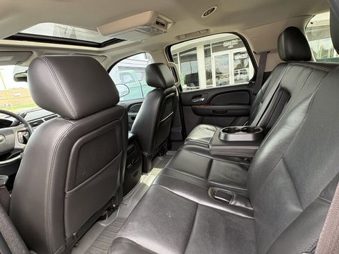 Used 2013 Chevrolet Tahoe LTZ AWD/4WD image 30