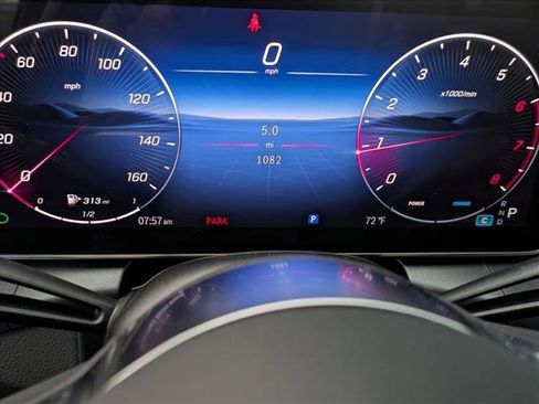 Used 2026 Mercedes-Benz GLC 300 image 11