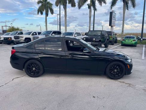 Used 2017 BMW 320i xDrive Sedan image 6