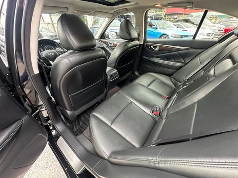 Used 2019 INFINITI Q50 Luxe w/ Essential Package (3.0T Luxe) AWD/4WD image 10