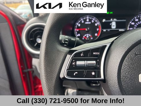 Certified 2023 Kia Forte LXS image 31