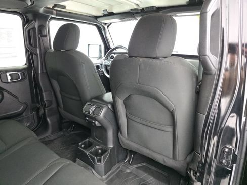 Used 2022 Jeep Wrangler Unlimited Sport AWD/4WD image 43