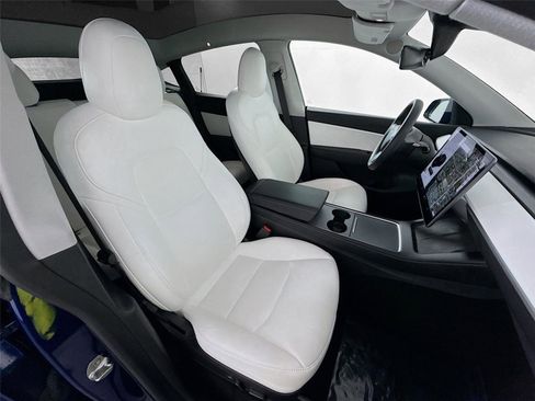 Used 2021 Tesla Model Y Performance image 21