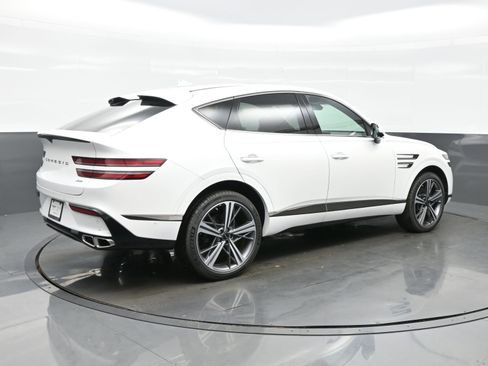 New 2025 Genesis GV80 3.5T e-SC image 6