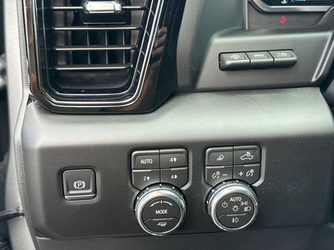 New 2026 GMC Sierra 1500 AT4X AWD/4WD image 19