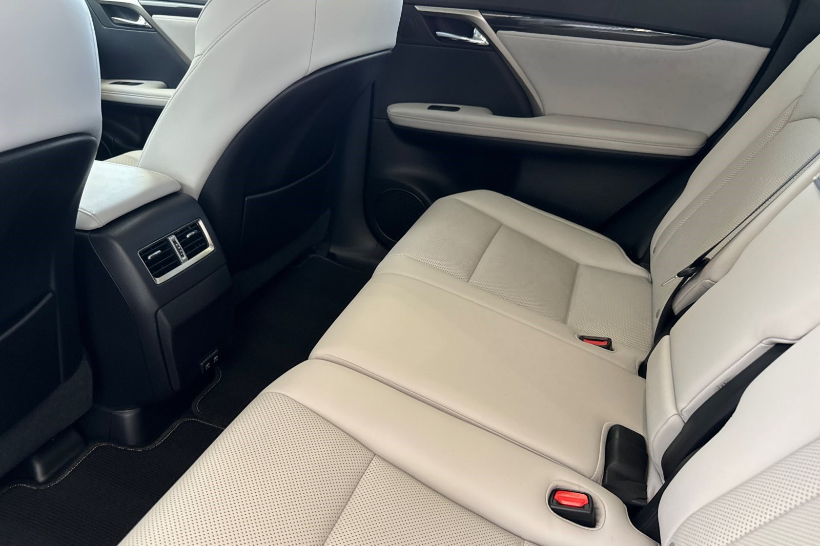 Certified 2021 Lexus RX 350 FWD w/ Accessory Package image 15