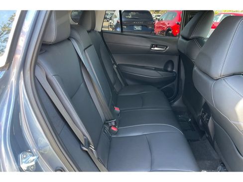 Used 2024 Toyota Corolla Cross XLE w/ Convenience Package FWD image 18