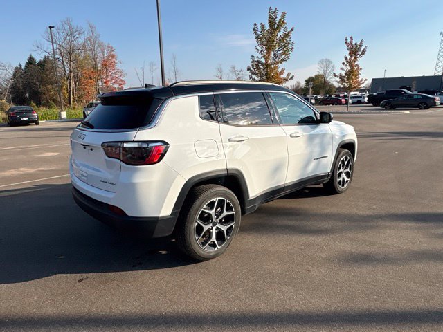 Certified 2025 Jeep Compass Limited AWD/4WD image 5