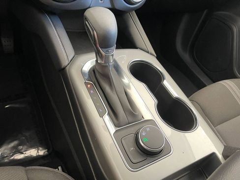 Used 2025 Chevrolet Blazer LT image 41