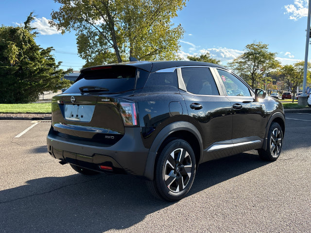 Certified 2025 Nissan Kicks SV AWD/4WD image 2
