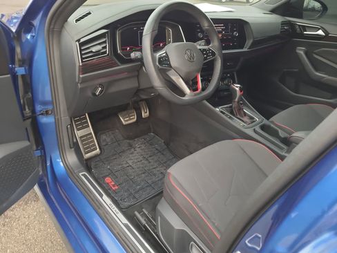 Used 2024 Volkswagen Jetta GLI 40th Anniversary Edition image 10