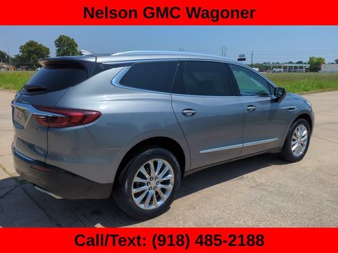 Used 2021 Buick Enclave Premium w/ Sun and Sites Package FWD image 7