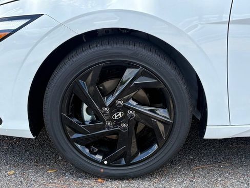 New 2026 Hyundai Elantra SEL Sport FWD image 25